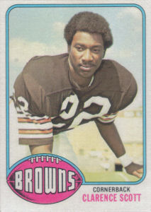 Clarence Scott 1976 Topps #107 football card